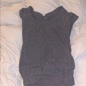 NOT WORN- gray medium gap tee shirt